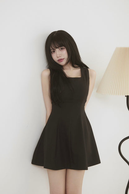美シルエットワンピース